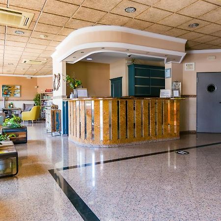 Hotel Galicia Фуэнхирола Экстерьер фото