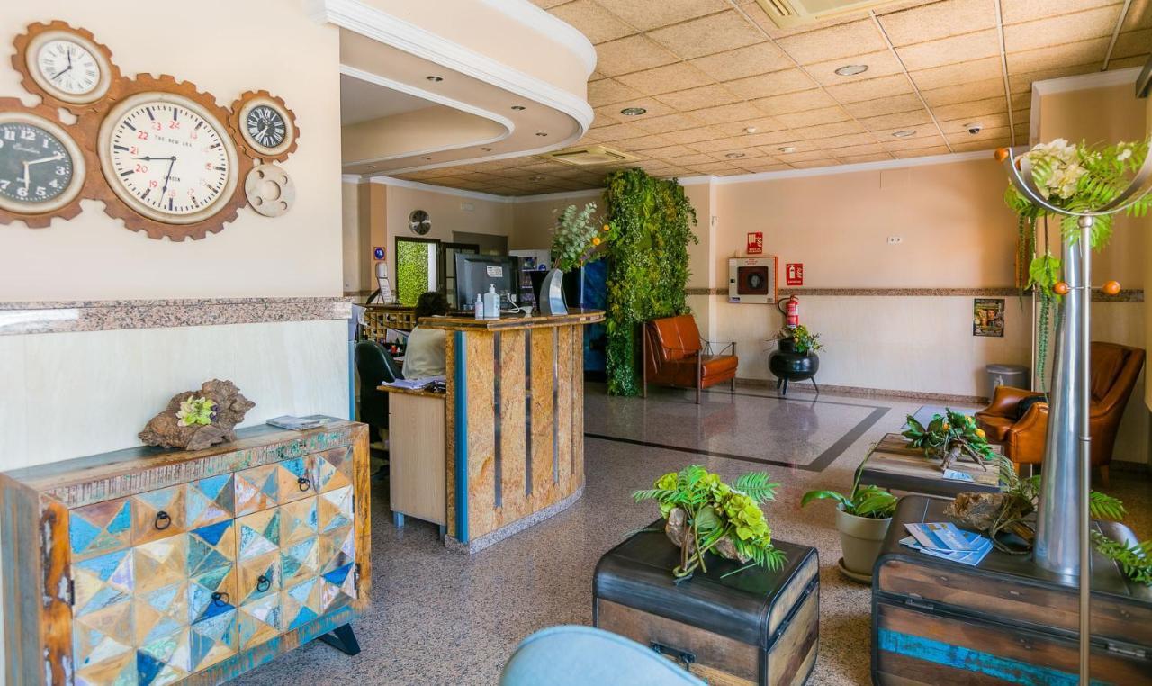 Hotel Galicia Фуэнхирола Экстерьер фото