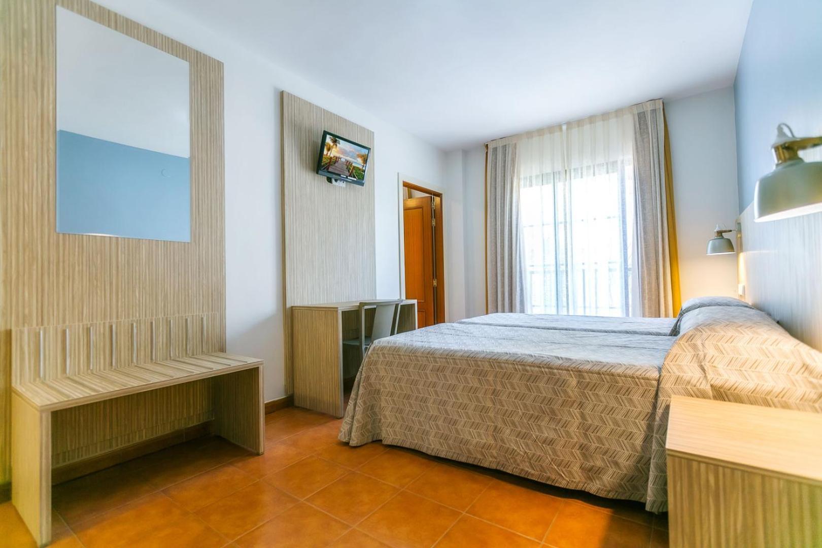 Hotel Galicia Фуэнхирола Экстерьер фото