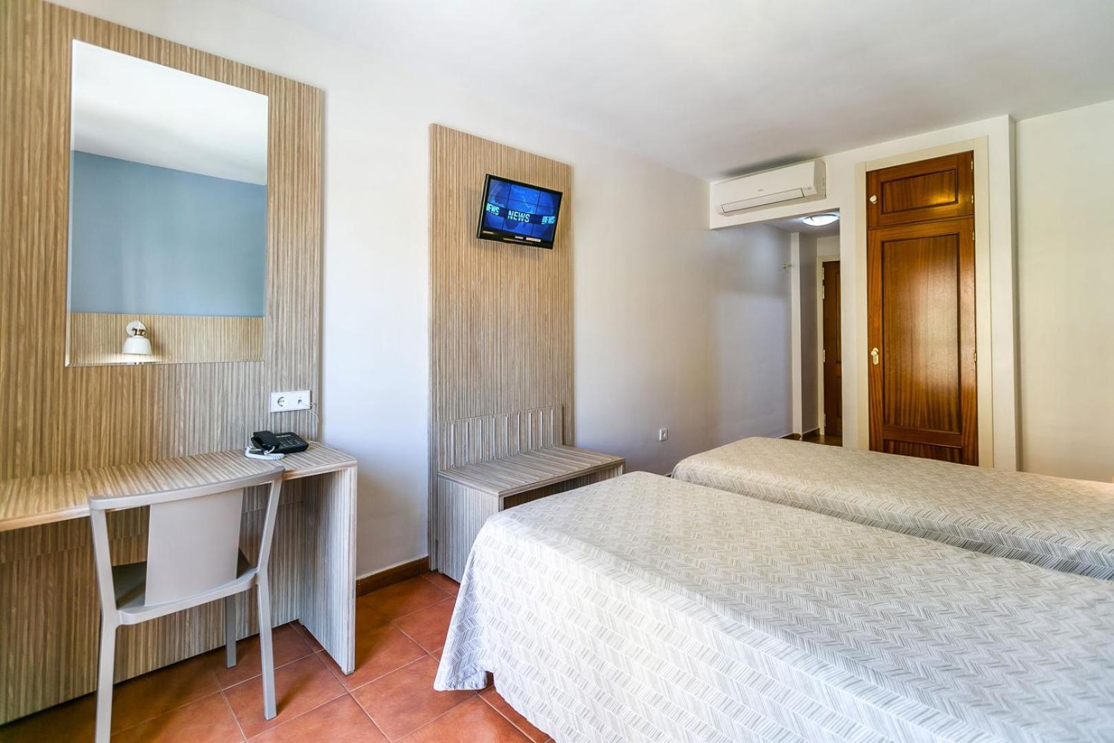 Hotel Galicia Фуэнхирола Экстерьер фото