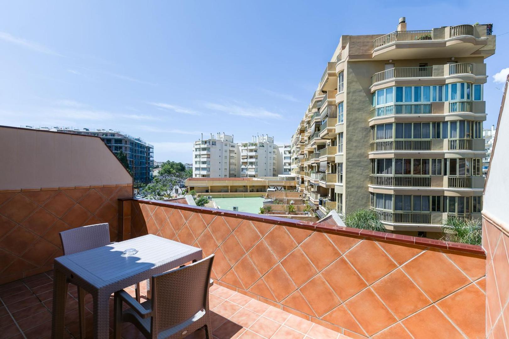 Hotel Galicia Фуэнхирола Экстерьер фото