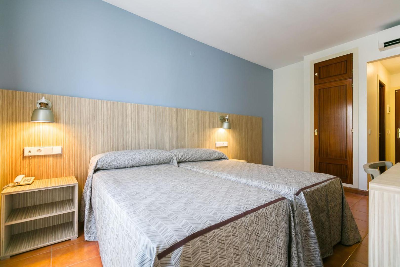 Hotel Galicia Фуэнхирола Экстерьер фото
