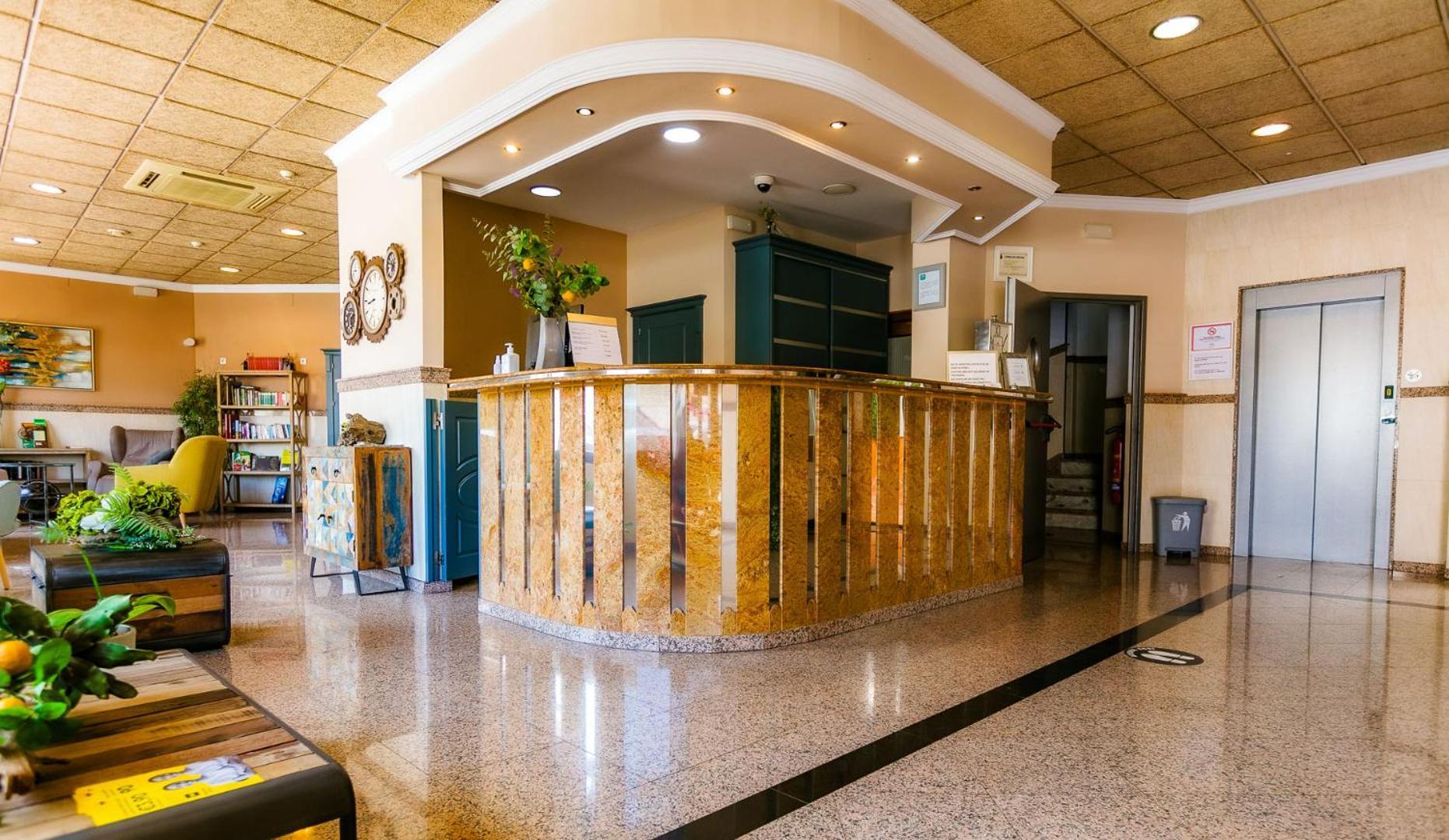 Hotel Galicia Фуэнхирола Экстерьер фото